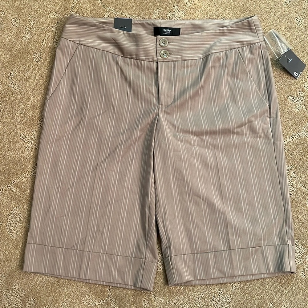 NWT Mossimo Modern Fit Bermuda Shorts, Sz 8